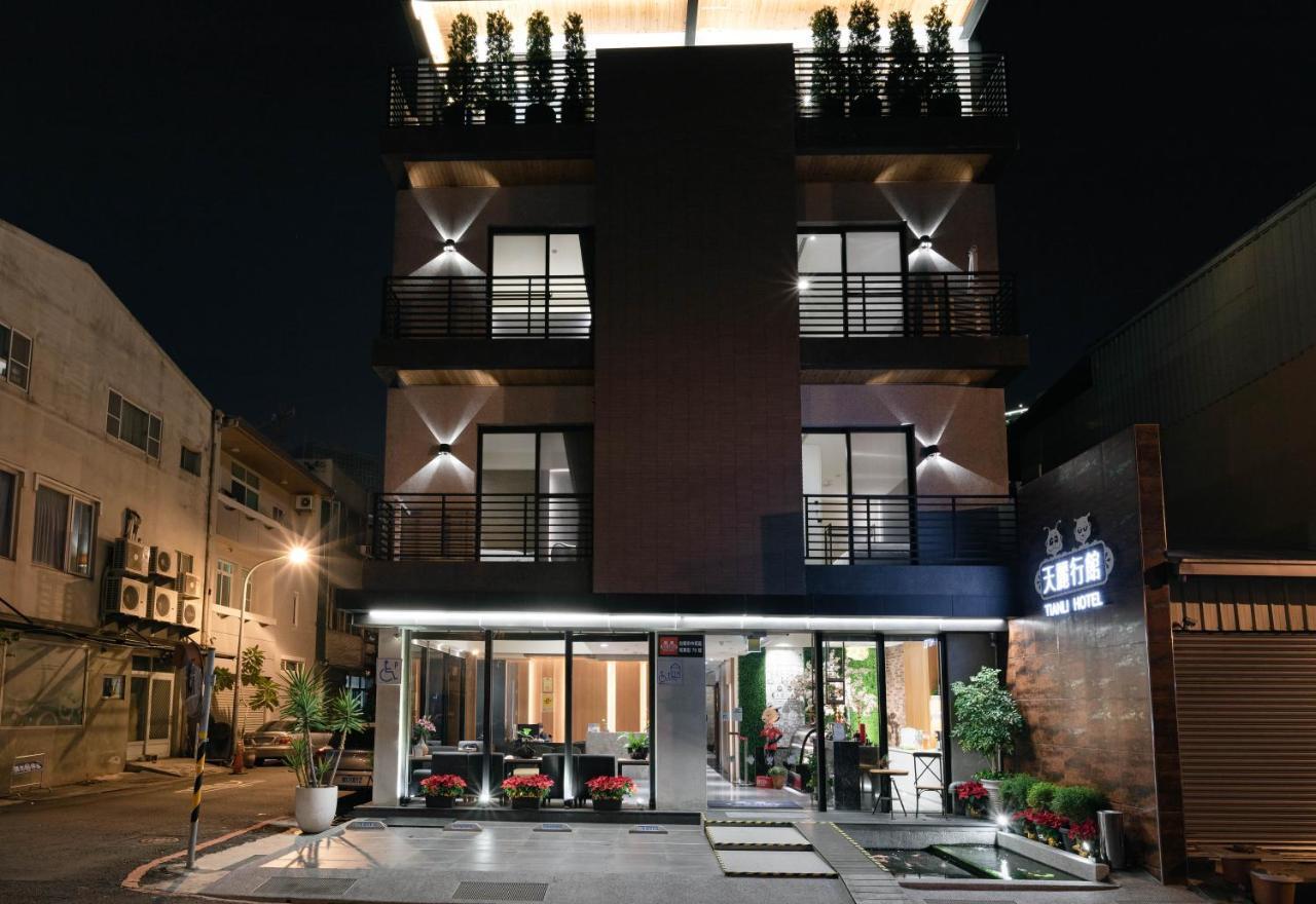 Tianli Hotel Tainan Exterior foto